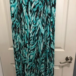 Kasper wrinkle free long skirt - size medium
